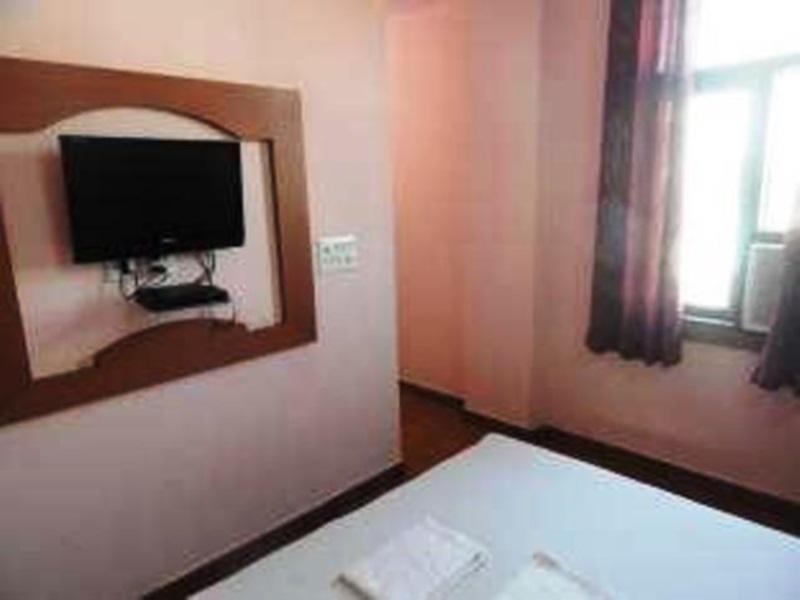 Hotel S B Inn New Delhi Exterior foto