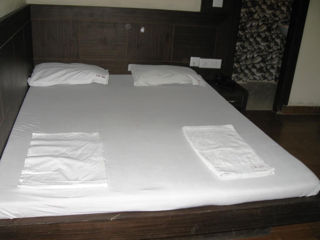 Hotel S B Inn New Delhi Cameră foto